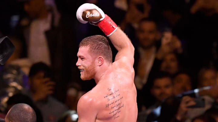 Saúl "Canelo" Álvarez tiene varios tatuajes distribuidos alrededor de su cuerpo 