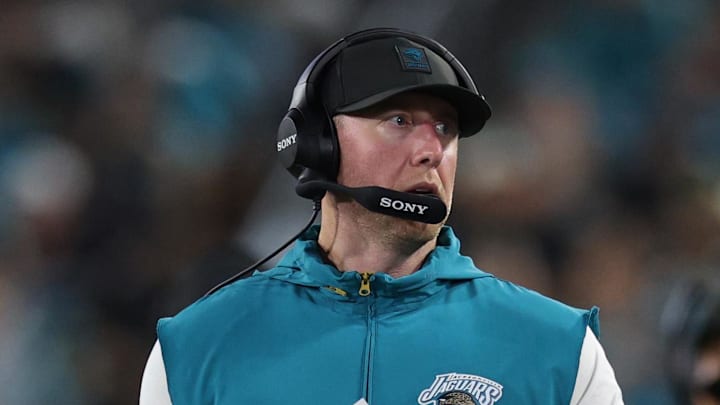 Oct 6, 2025; Jacksonville, Florida, USA; Jacksonville Jaguars head coach Liam Coen during the second half against the Kansas City Chiefs at EverBank Stadium. Mandatory Credit: Nathan Ray Seebeck-Imagn Images Oct 6, 2025; Jacksonville, Florida, USA; Jacksonville Jaguars head coach Liam Coen during the second half against the Kansas City Chiefs at EverBank Stadium. Mandatory Credit: Nathan Ray Seebeck-Imagn Images