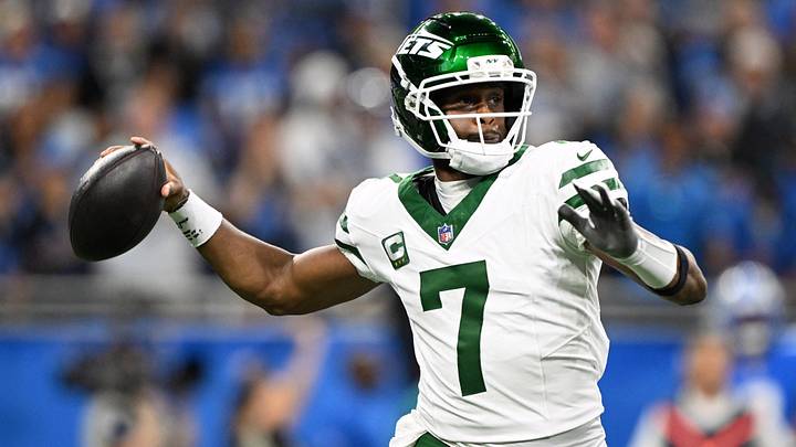 New York Jets quarterback Geno Smith New York Jets quarterback Geno Smith