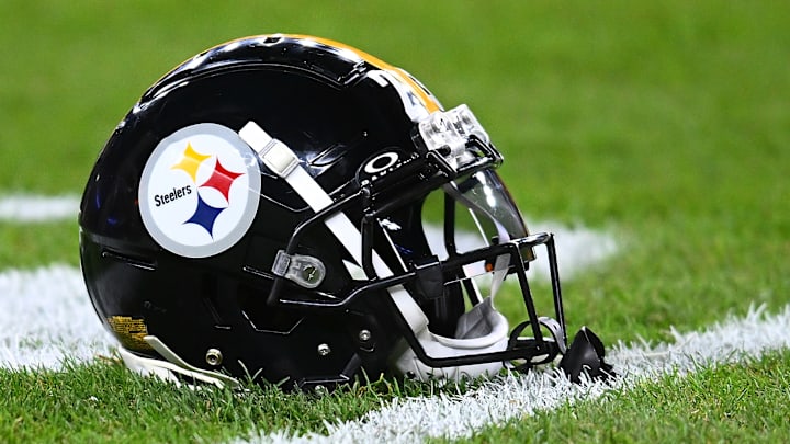 Pittsburgh Steelers helmet