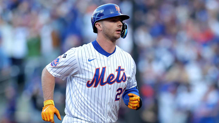 Oct 18, 2024; New York City, New York, USA; New York Mets first baseman Pete Alonso (20) rounds the bases after hitting a three run home run against the Los Angeles Dodgers during the first inning of game five of the NLCS during the 2024 MLB playoffs at Citi Field. Mandatory Credit: Brad Penner-Imagn Images Oct 18, 2024; New York City, New York, USA; New York Mets first baseman Pete Alonso (20) rounds the bases after hitting a three run home run against the Los Angeles Dodgers during the first inning of game five of the NLCS during the 2024 MLB playoffs at Citi Field. Mandatory Credit: Brad Penner-Imagn Images
