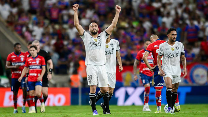 Reforço para a temporada, atacante é a principal esperança de gol do Glorioso Reforço para a temporada, atacante é a principal esperança de gol do Glorioso