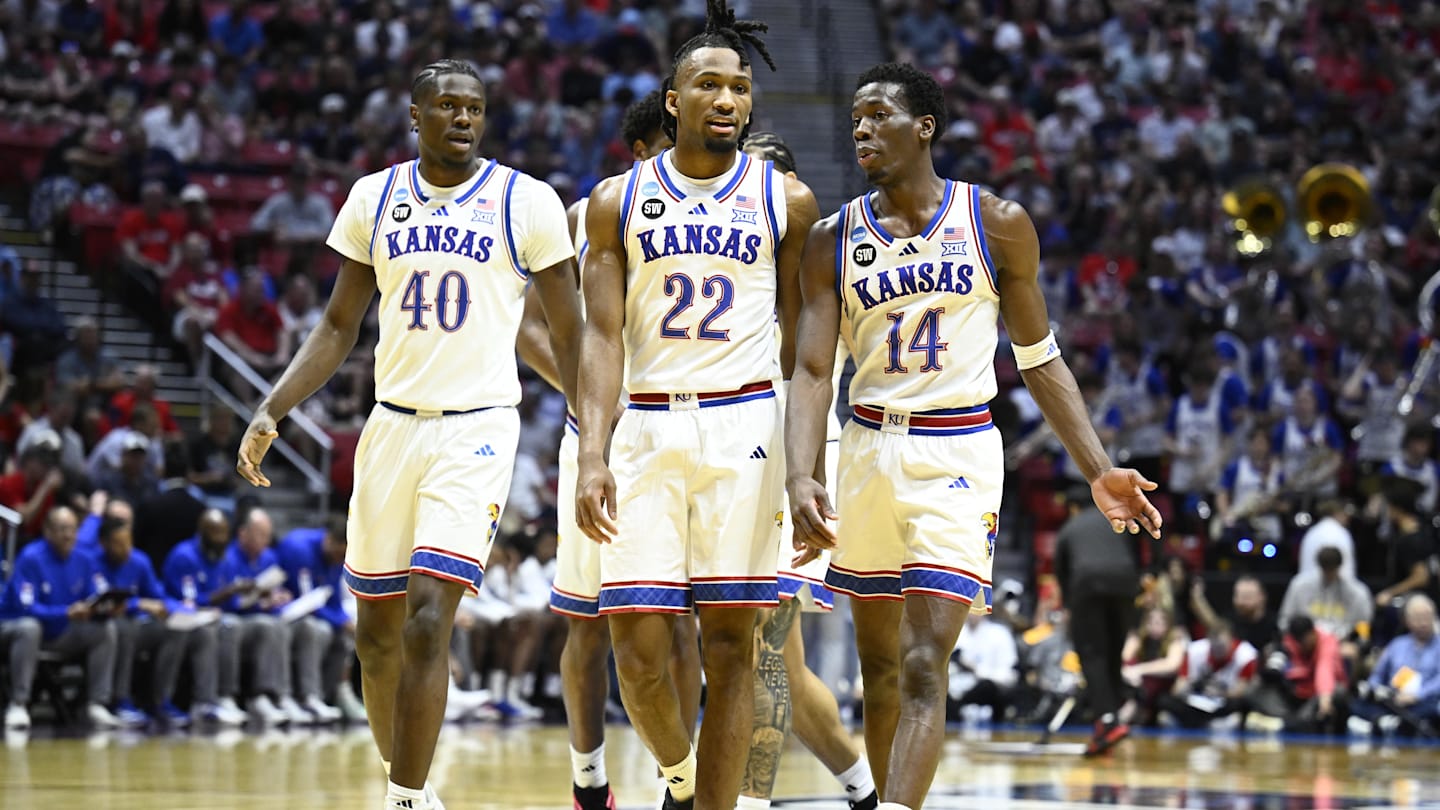 Michigan Basketball Emerges as a Top School for Two Kansas Transfers