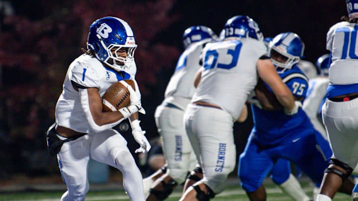 Bryant ended the regular season with a 28-21 win over Conway. 