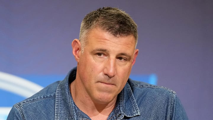 New England Patriots coach Mike Vrabel