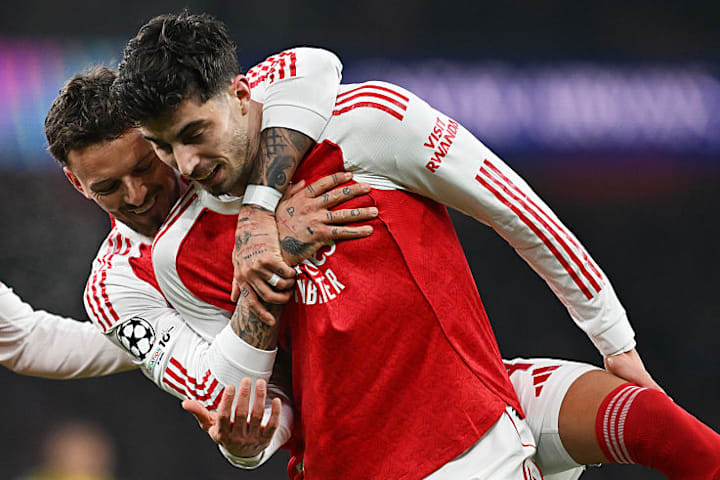 นักเตะอาร์เซนอลในการเฉลิมฉลอง