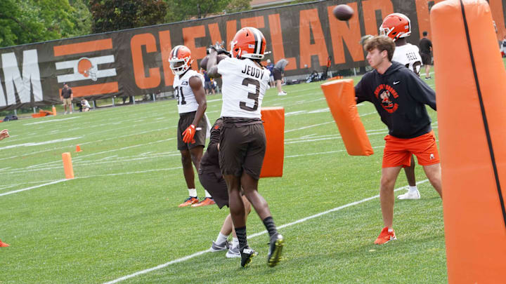 Jerry Jeudy goes through on-field drills during Browns OTAs Jerry Jeudy goes through on-field drills during Browns OTAs