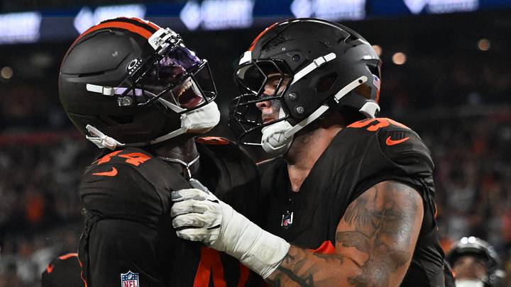 Cleveland Browns tight end Harold Fannin Jr. reacts after a touchdown against the Steelers at Huntington Bank Field. 