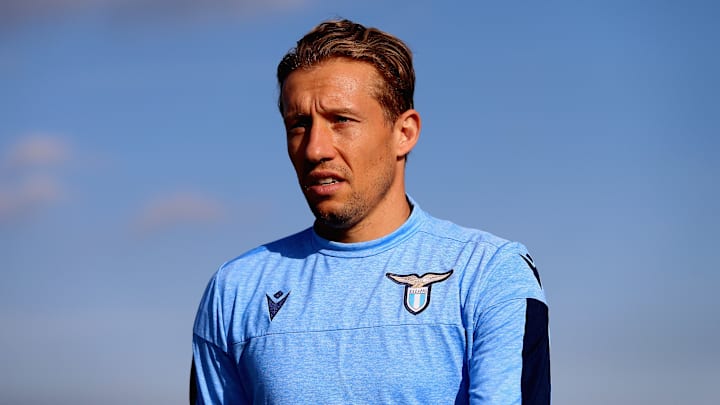 Lucas Leiva está no radar de clubes brasileiros