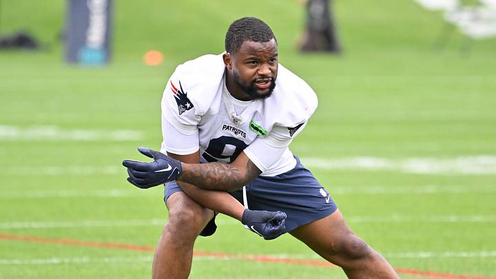 Jun 9, 2025; Foxborough, MA, USA; New England Patriots wide receiver Kayshon Boutte (9) stretches during minicamp at Gillette Stadium. Mandatory Credit: Eric Canha-Imagn Images