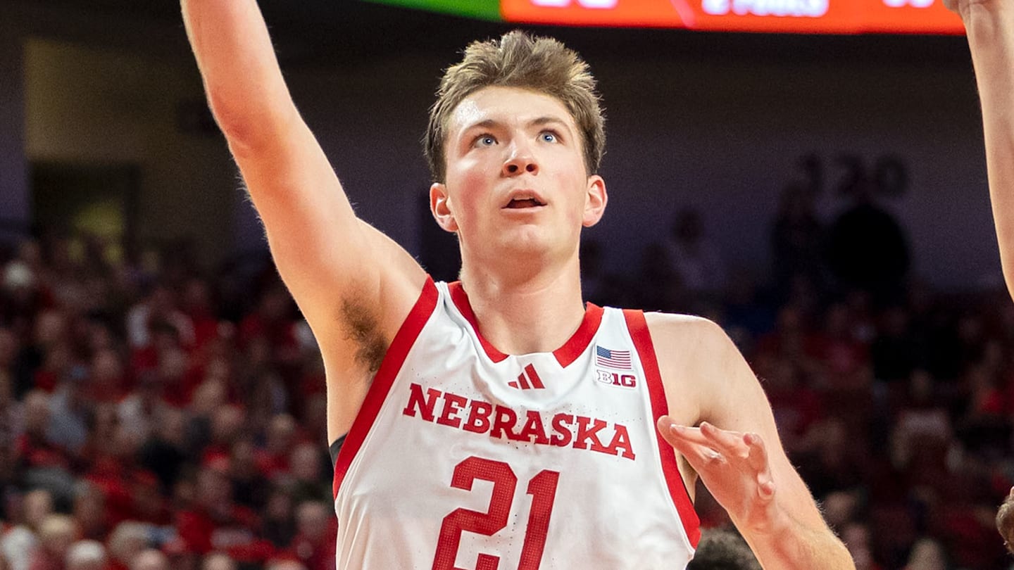 Pryce Sandfort’s 26 First Half Points Helps Move Nebraska Past No. 13 Illinois