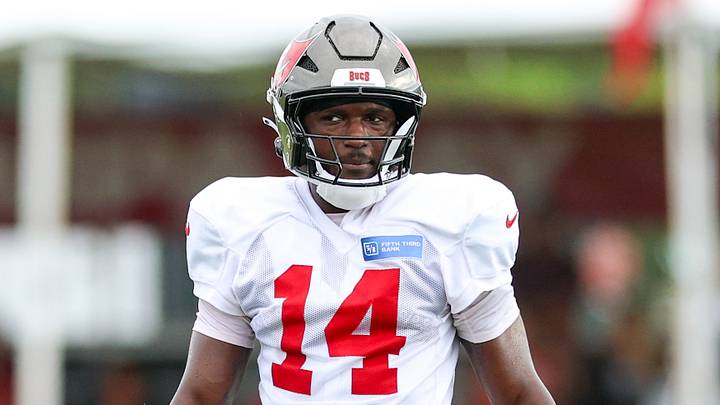 The Buccaneers aren't getting Chris Godwin the ball enough. The Buccaneers aren't getting Chris Godwin the ball enough.