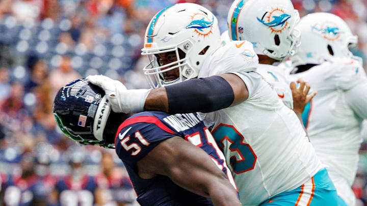 Miami Dolphins offensive lineman Austin Jackson