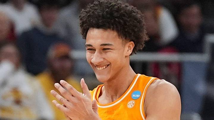 Iowa State basketball coach T. J. Otzelberger looks on as Tennessee forward Nate Ament (10) celebrates at the NCAA Tournament Sweet 16 college basketball game at the United Center in Chicago on March 27, 2026.