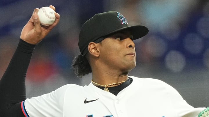 Chicago Cubs starting pitcher Edward Cabrera 