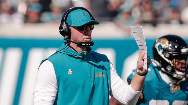 Oct 12, 2025; Jacksonville, Florida, USA;Jacksonville Jaguars head coach Liam Coen calls a play from the sideline against the Seattle Seahawks at EverBank Stadium.. Mandatory Credit: Travis Register-Imagn Images