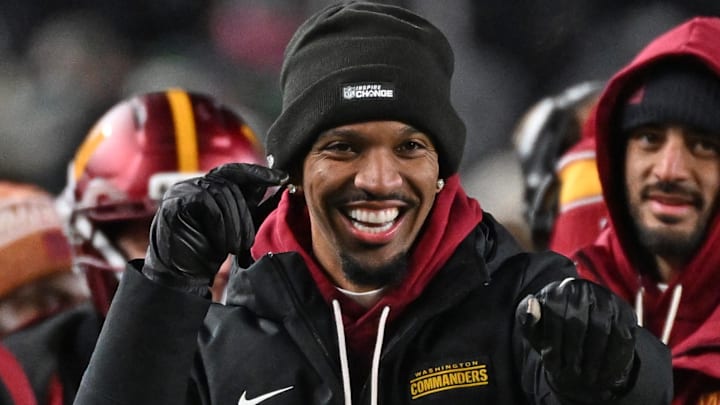 Washington Commanders quarterback Jayden Daniels (5) Mandatory Credit: Eric Hartline-Imagn Images Washington Commanders quarterback Jayden Daniels (5) Mandatory Credit: Eric Hartline-Imagn Images