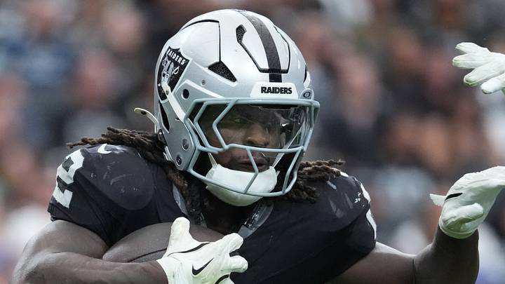 Sep 13, 2026; Paradise, Nevada, USA; Las Vegas Raiders running back Ashton Jeanty (2) runs with the ball in the fourth quarter against the Miami Dolphins at Allegiant Stadium. Mandatory Credit: Kirby Lee-Imagn Images Sep 13, 2026; Paradise, Nevada, USA; Las Vegas Raiders running back Ashton Jeanty (2) runs with the ball in the fourth quarter against the Miami Dolphins at Allegiant Stadium. Mandatory Credit: Kirby Lee-Imagn Images