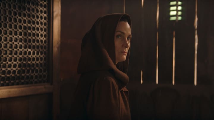 Jedi Master Indara (Carrie-Anne Moss) in Lucasfilm's THE ACOLYTE, exclusively on Disney+. ©2024 Lucasfilm Ltd. & TM. All Rights Reserved.