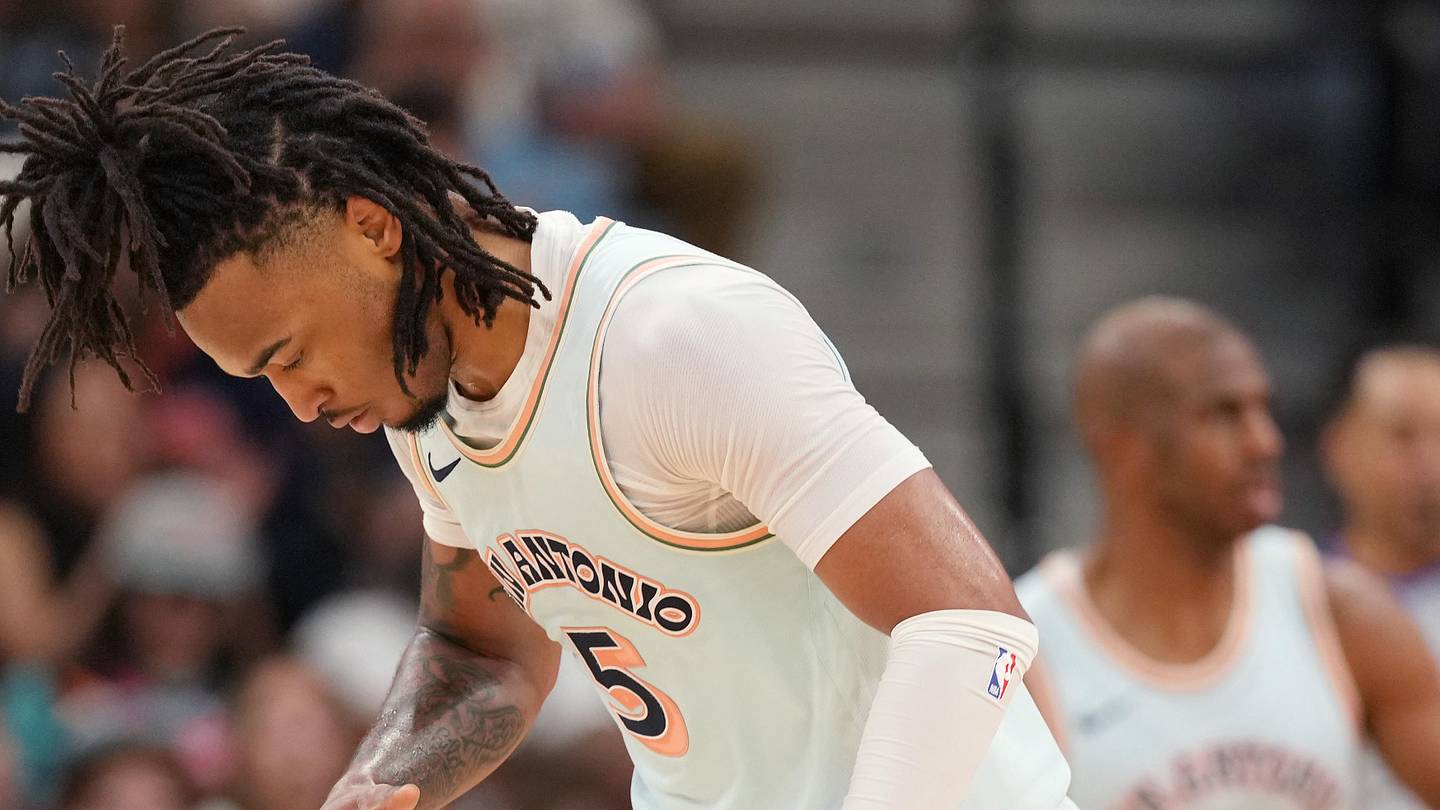 Castle Fouls Out in Spurs' Playoff Opener, Raising Concerns