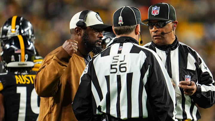 Tennessee Titans v Pittsburgh Steelers