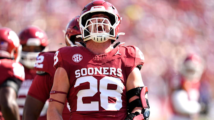 Oklahoma Sooners linebacker Danny Stutsman celebrates a play in the first half of the Red River Rivalry.