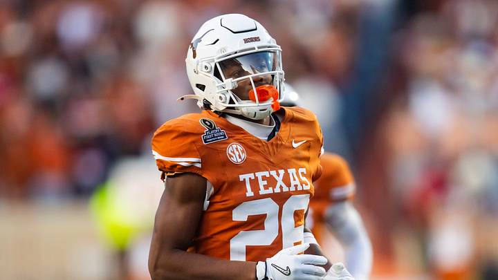 Texas Longhorns linebacker Ty'Anthony Smith (26) against the Clemson Tigers during the CFP National playoff first round at Darrell K Royal-Texas Memorial Stadium. 