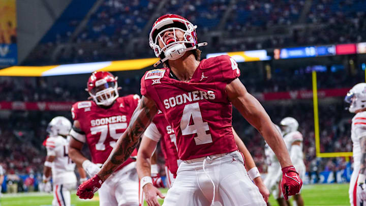 The Florida Gators are off to a slow start in the transfer portal, but they are big-game hunting for players like Oklahoma WR Nic Anderson.