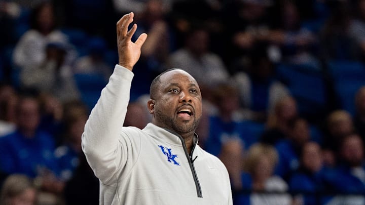 Kentucky Wildcats Associate Head Coach Alvin Brooks III calls out to the team during the Kentucky Blue-White preseason event on Friday, Oct. 18, 2024 at the Memorial Coliseum.