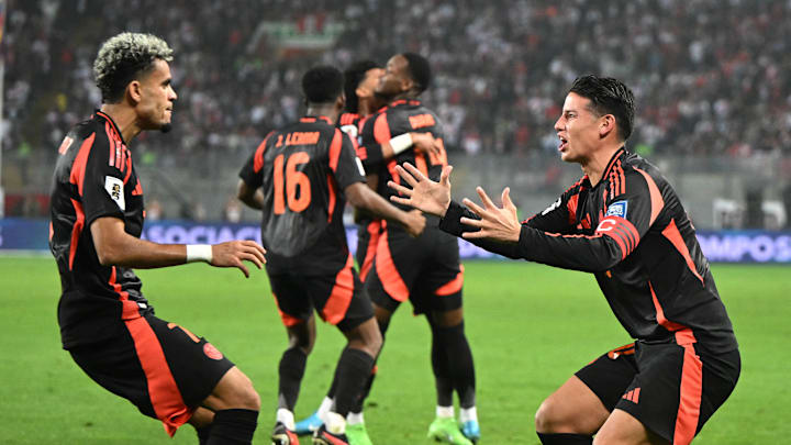 James Rodriguez (rechts) schlug bei den Bayern voll ein. Schafft das auch Luis Díaz (links)?