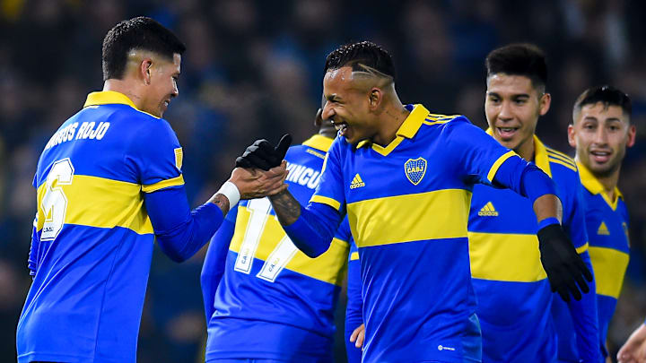 Marcos Rojo y Sebastián Villa celebran la victoria y los goles de Boca.