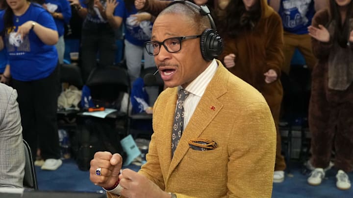 Gus Johnson had clear reasons to take the Ryan Day stray he did on Saturday, but that doesn't make it grounded in reality Gus Johnson had clear reasons to take the Ryan Day stray he did on Saturday, but that doesn't make it grounded in reality