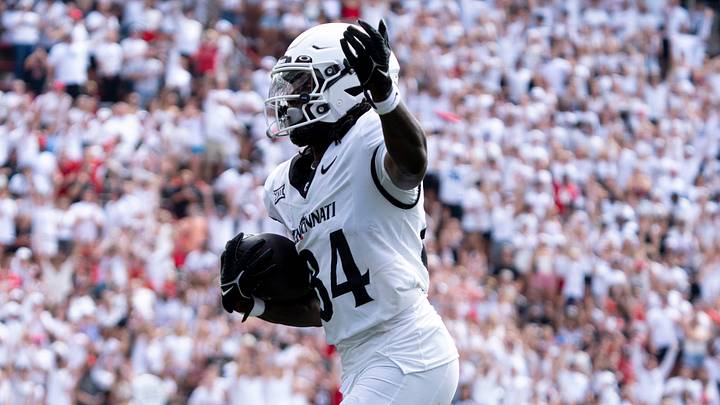 Why Texas Longhorns Fans Should be Excited About Sterling Berkhalter