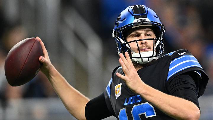 Oct 25, 2026; Detroit, Michigan, USA; Detroit Lions quarterback Jared Goff (16) throws a pass during the fourth quarter against the Green Bay Packers at Ford Field. Mandatory Credit: Lon Horwedel-Imagn Images Oct 25, 2026; Detroit, Michigan, USA; Detroit Lions quarterback Jared Goff (16) throws a pass during the fourth quarter against the Green Bay Packers at Ford Field. Mandatory Credit: Lon Horwedel-Imagn Images