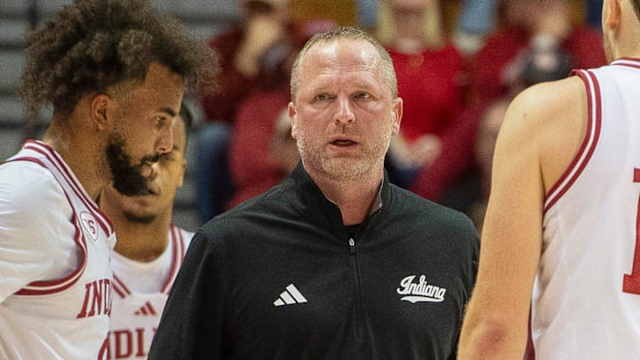 Indiana coach Darian DeVries and the Hoosiers huddle against Milwaukee at Simon Skjodt Assembly Hall. Indiana coach Darian DeVries and the Hoosiers huddle against Milwaukee at Simon Skjodt Assembly Hall.