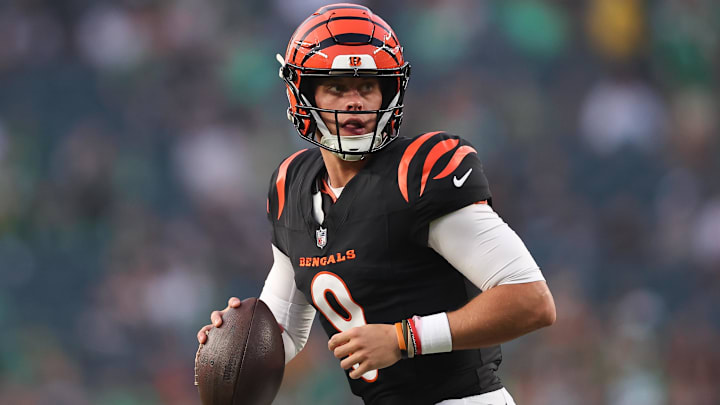 Aug 7, 2025; Philadelphia, Pennsylvania, USA; Cincinnati Bengals quarterback Joe Burrow (9) drops back to pass during the first quarter against the Philadelphia Eagles at Lincoln Financial Field. Mandatory Credit: Bill Streicher-Imagn Images Aug 7, 2025; Philadelphia, Pennsylvania, USA; Cincinnati Bengals quarterback Joe Burrow (9) drops back to pass during the first quarter against the Philadelphia Eagles at Lincoln Financial Field. Mandatory Credit: Bill Streicher-Imagn Images