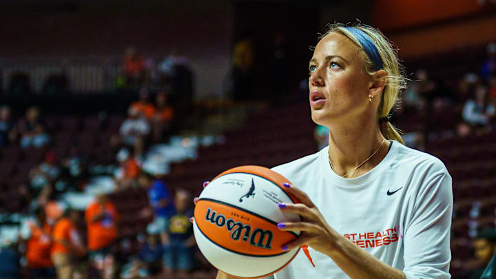 Fever guard Sophie Cunningham left Sunday's game against the Sun early due to a scary looking injury.