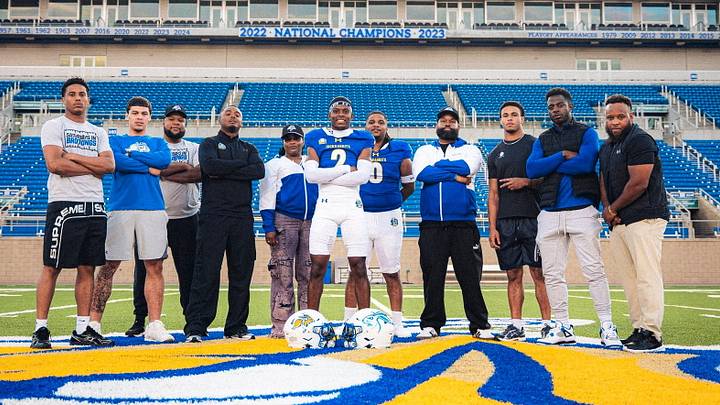 Larenzz Pratt on his official visit to South Dakota State Larenzz Pratt on his official visit to South Dakota State