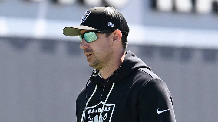 May 28, 2026; Henderson, NV, USA; Las Vegas Raiders head coach Klint Kubiak looks on during organized team activities at Intermountain Health Performance Center. Mandatory Credit: Candice Ward-Imagn Images May 28, 2026; Henderson, NV, USA; Las Vegas Raiders head coach Klint Kubiak looks on during organized team activities at Intermountain Health Performance Center. Mandatory Credit: Candice Ward-Imagn Images
