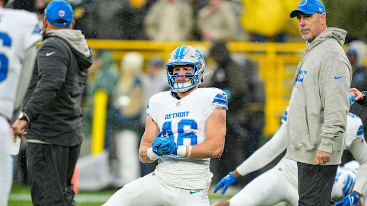 Detroit Lions linebacker Jack Campbell (46) warms up before the Green Bay Packers game 