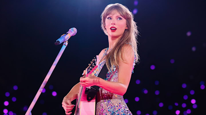 TAYLOR SWIFT: THE ERAS TOUR (TAYLOR'S VERSION)