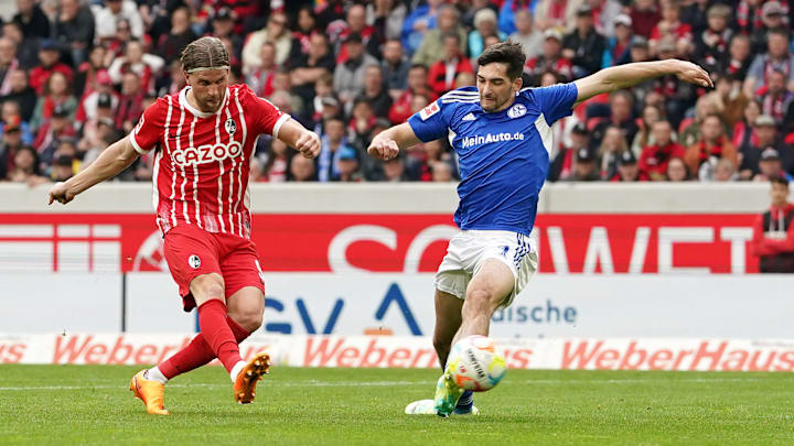 Leo Greiml in der vergangenen Saison - im Duell mit Lucas Höler Leo Greiml in der vergangenen Saison - im Duell mit Lucas Höler