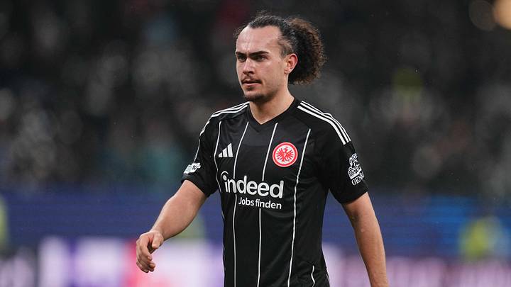Arthur Theate wird voraussichtlich in die italienische Serie A wechseln Arthur Theate wird voraussichtlich in die italienische Serie A wechseln