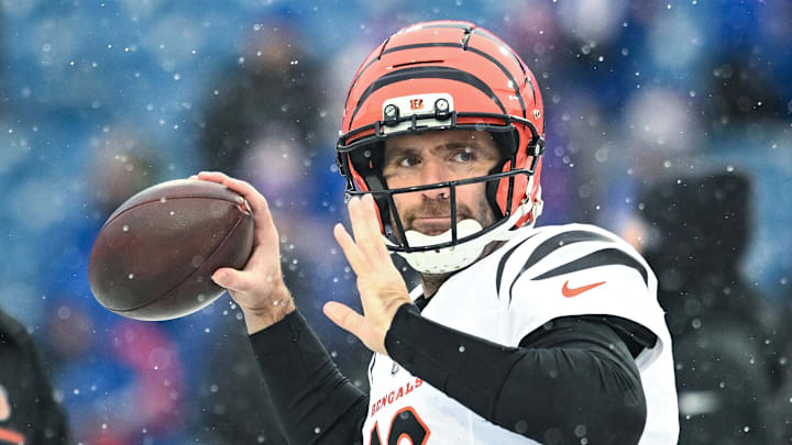 Bengals quarterback Joe Flacco gifted a few of his teammates signed jerseys. Bengals quarterback Joe Flacco gifted a few of his teammates signed jerseys.