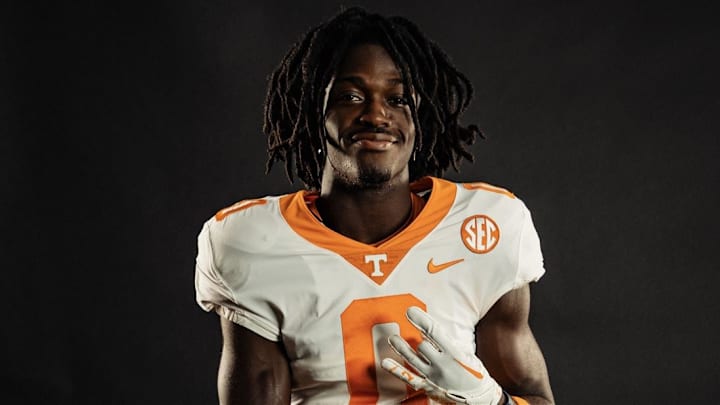 2025 4-star S Lagonza Hayward during his official visit to Tennessee. (Photo courtesy of Lagonza Hayward)