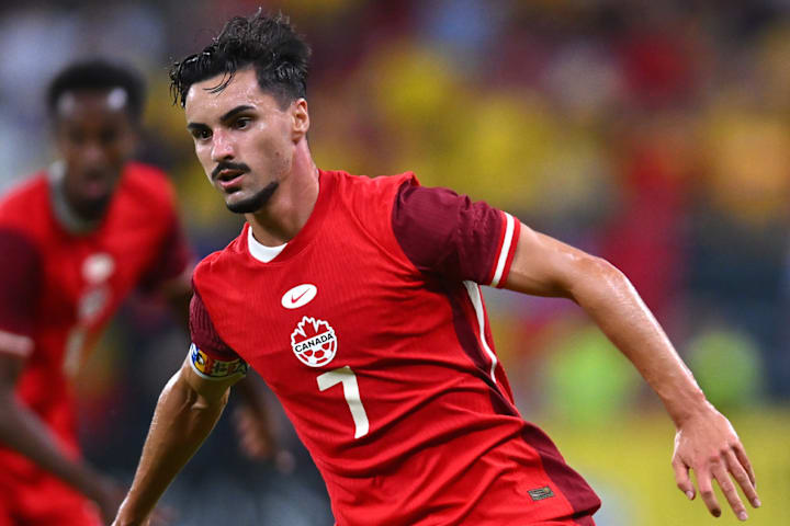 สตีเฟน เอาส์ตากิโอ สตีเฟน เอาส์ตากิโอ