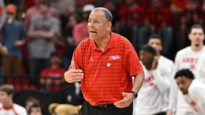 Houston Cougars head coach Kelvin Sampson reacts against the Illinois Fighting Illini in the second half during a Sweet Sixteen game. Houston Cougars head coach Kelvin Sampson reacts against the Illinois Fighting Illini in the second half during a Sweet Sixteen game.