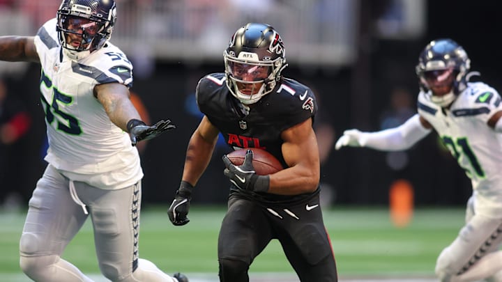 ESPN predicts Bijan Robinson to pile up points as a receiver as the Atlanta Falcons take on the Seattle Seahawks. 