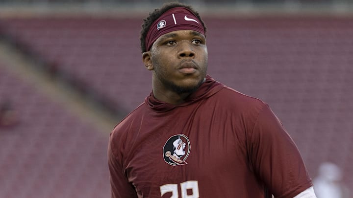 Oct 18, 2025; Stanford, California, USA; Florida State Seminoles linebacker Justin Cryer (28) before the start of the first quarter against the Stanford Cardinal at Stanford Stadium. Mandatory Credit: Stan Szeto-Imagn Images Oct 18, 2025; Stanford, California, USA; Florida State Seminoles linebacker Justin Cryer (28) before the start of the first quarter against the Stanford Cardinal at Stanford Stadium. Mandatory Credit: Stan Szeto-Imagn Images