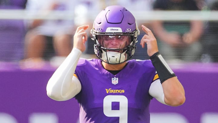 Minnesota Vikings quarterback J.J. McCarthy (9) under center against the Las Vegas Raiders in the third quarter at U.S. Bank Stadium. 
